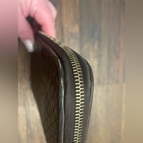 Bottega Veneta Intrecciato zip around wallet - Picture 5 of 9